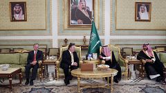 Image: Mike Pompeo in Saudi Arabia