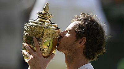 Andy Murray beats Raonic to claim second Wimbledon title