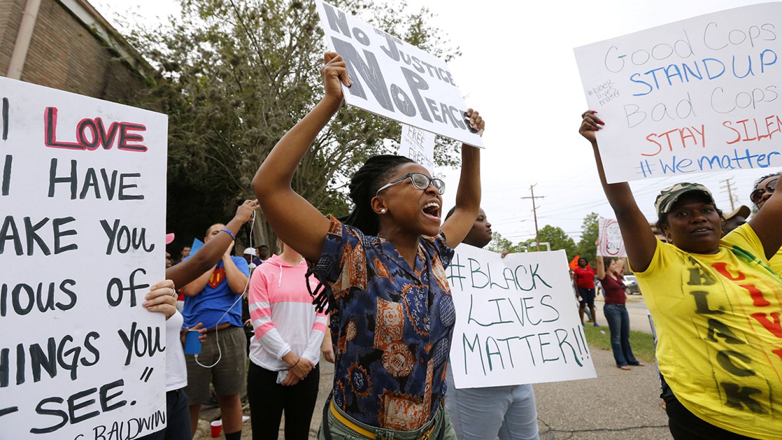 Usa, "Black Lives Matter", si estende la protesta