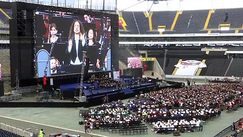 World's 'largest orchestra' performs in Germany