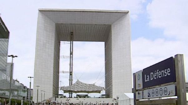 Economia francesa animou-se e cresceu 0,6 por cento em junho Economia francesa animou-se e cresceu 0,6 por cento em junho
