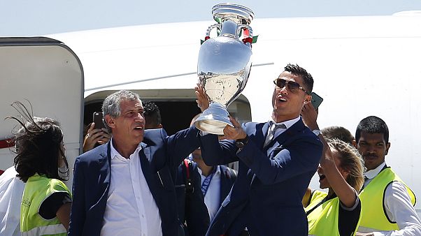 Euro 2016: Portugal arrive home victorious Euro 2016: Portugal arrive home victorious