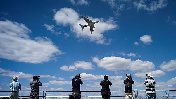 Luftfahrtmesse Farnborough - mühsam ernährt sich das Flughörnchen Luftfahrtmesse Farnborough - mühsam ernährt sich das Flughörnchen