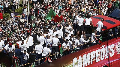 البرتغاليون أبطال اليورو 2016 يعودون إلى لشبونة