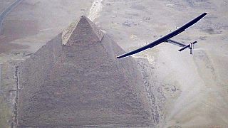 Avião solar Impulse II aterra no Cairo