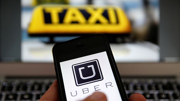 Uber chiude i battenti in Ungheria Uber chiude i battenti in Ungheria