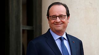 Francia: estalla un escándalo "por los pelos"... de François Hollande