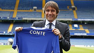 Calcio: Antonio Conte si presenta allo Stamford Bridge