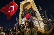 Katonai puccskísérlet Törökországban: kemény lesz a megtorlás