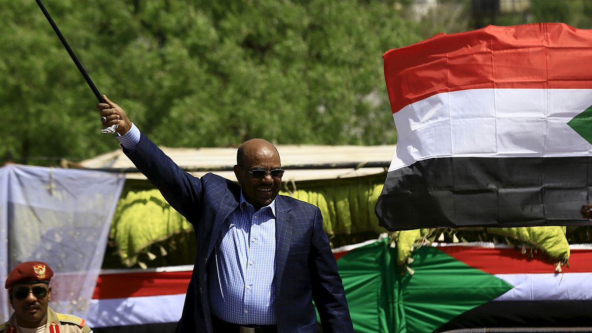 Sudan's al-Bashir in Rwanda for summit, despite ICC arrest warrant