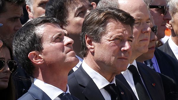 Nice: Primeiro-ministro Manuel Valls reage às vaias durante homenagem Nice: Primeiro-ministro Manuel Valls reage às vaias durante homenagem