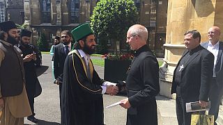 [Photos] Archbishop of Canterbury hosts top Pakistani cleric