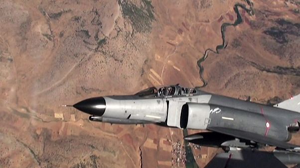 A török légierő a PKK iraki állásait bombázta A török légierő a PKK iraki állásait bombázta