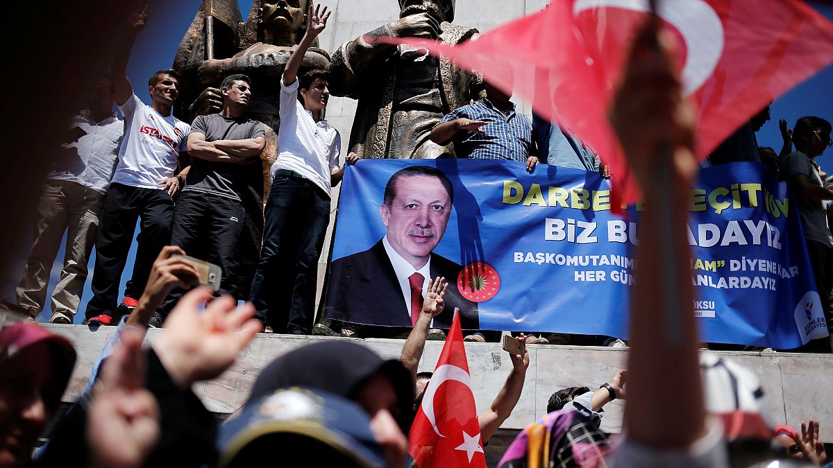 ابهامات کودتای نافرجام ترکیه، همراه با یورونیوز
