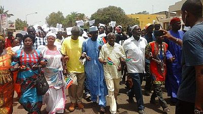 Gambie : le chef de l'opposition et ses 17 co-accusés condamnés à trois ans de prison