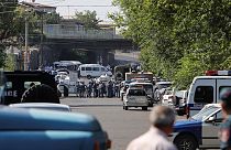 Erivan'da göstericiler polisle çatıştı