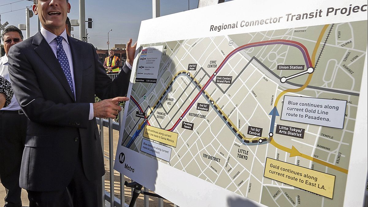 Image: Mayor Eric Garcetti looks at the proposed "Regional Connector Transi