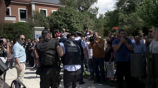 Grecia deja en libertad condicional a los 8 militares turcos que huyeron tras el golpe Grecia deja en libertad condicional a los 8 militares turcos que huyeron tras el golpe
