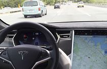 Tesla bu kez elektrikli otobüs-kamyon üretimi peşinde
