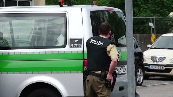 Münih saldırısında amatör kamerayla kaydedilen dehşet verici görüntüler ortaya çıktı Münih saldırısında amatör kamerayla kaydedilen dehşet verici görüntüler ortaya çıktı