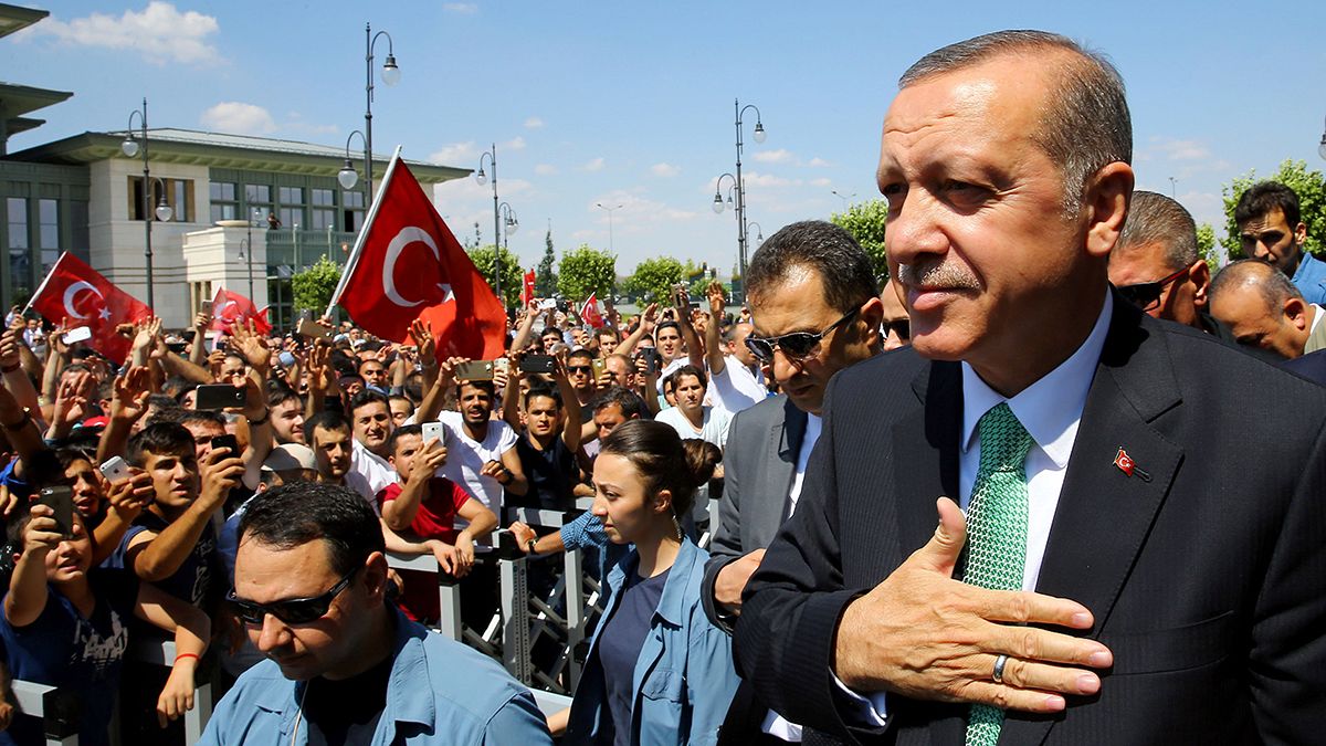 Turquia: Prolongada prisão preventiva até 30 dias