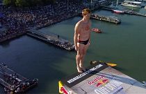 Hunt es el vencedor en las Series Mundiales Red Bull Cliff Diving 2016