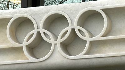 Russian teams arrive in Rio, IOC criticised