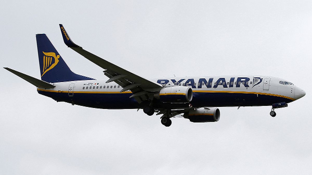 Ryanair не меняет прогнозы прибыли, но ждет проблем