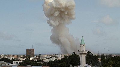 Somalia: Double car bomb attack near Mogadishu airport, at least 13 dead