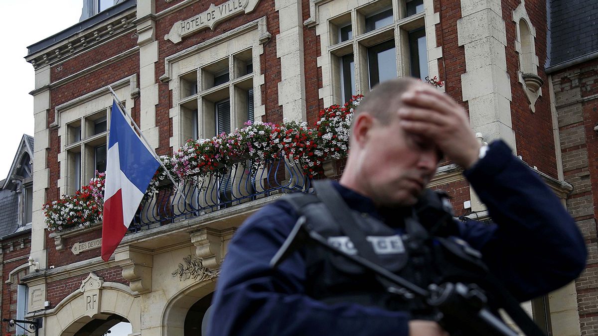 Объектом террора во Франции стала вера