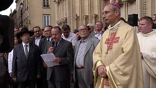 Recogimiento de confesiones en recuerdo del cura Jacques Hamel en la catedral de Lyon