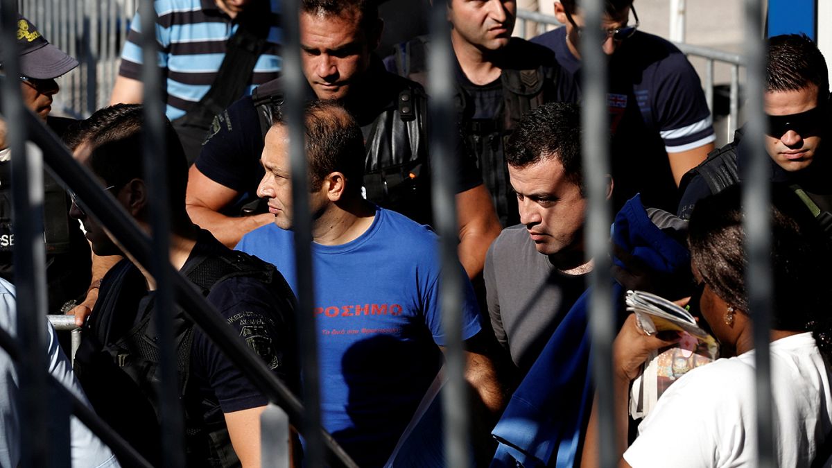 Ελλάδα: Αναβολή ζήτησαν και πήραν από την Υπηρεσία Ασύλου οι οκτώ Τούρκοι στρατιωτικοί