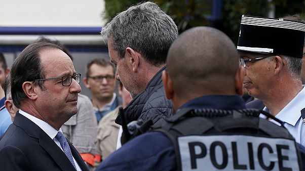 France must 'do everything to defend the Republic' in wake of attacks France must 'do everything to defend the Republic' in wake of attacks