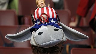 Festival de chapeaux pour la nomination d'Hillary Clinton