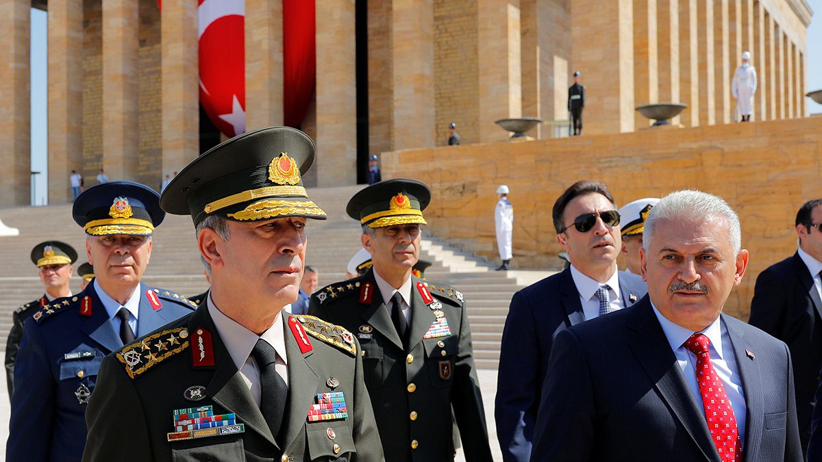 استعفای ۲ ژنرال ارتش و اخراج ۸۸ تن از وزارت خارجه ترکیه