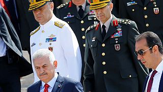 Turquia: Limpeza nas Forças Armadas prossegue sem tréguas