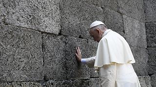 Papa Francis, Auschwitz Nazi Kampı'nı ziyaret etti