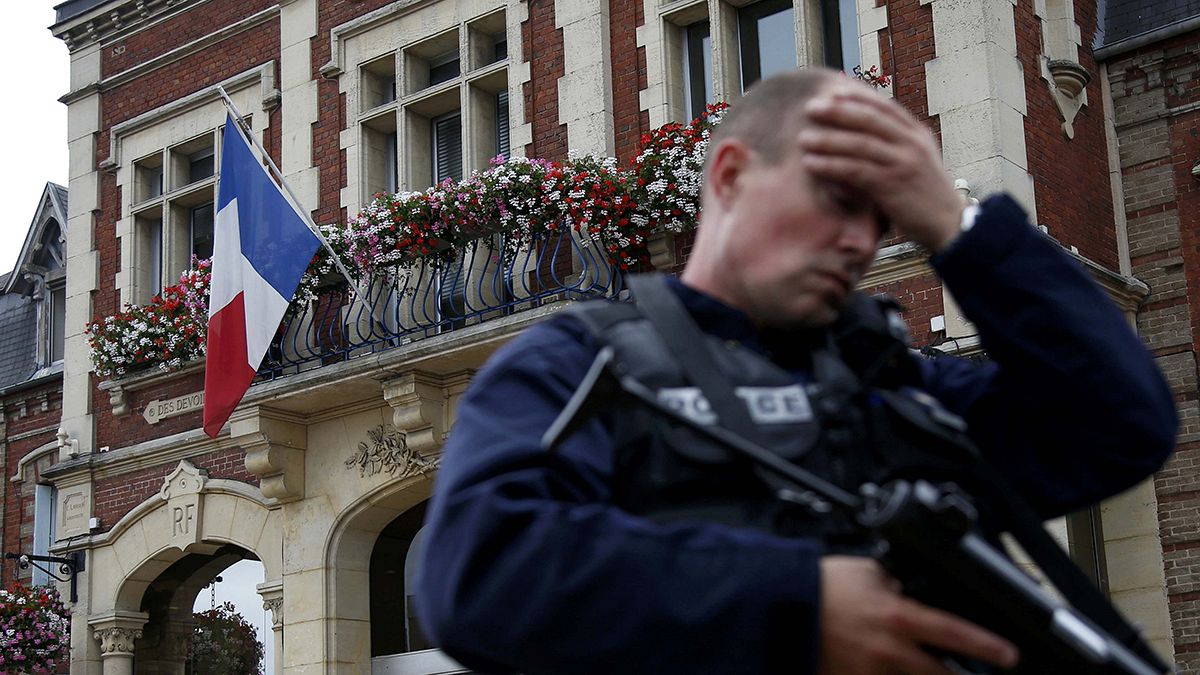 "Estado da União": terrorismo na Europa e digressão de May