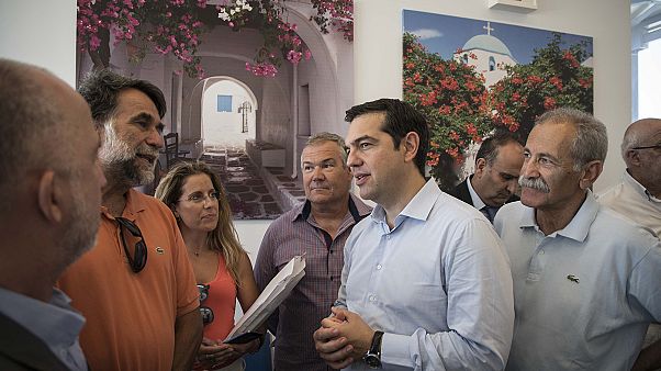 Αλ. Τσίπρας: Εξαιρετικά σημαντικό έργο υποδομής το νέο αεροδρόμιο της Πάρου Αλ. Τσίπρας: Εξαιρετικά σημαντικό έργο υποδομής το νέο αεροδρόμιο της Πάρου