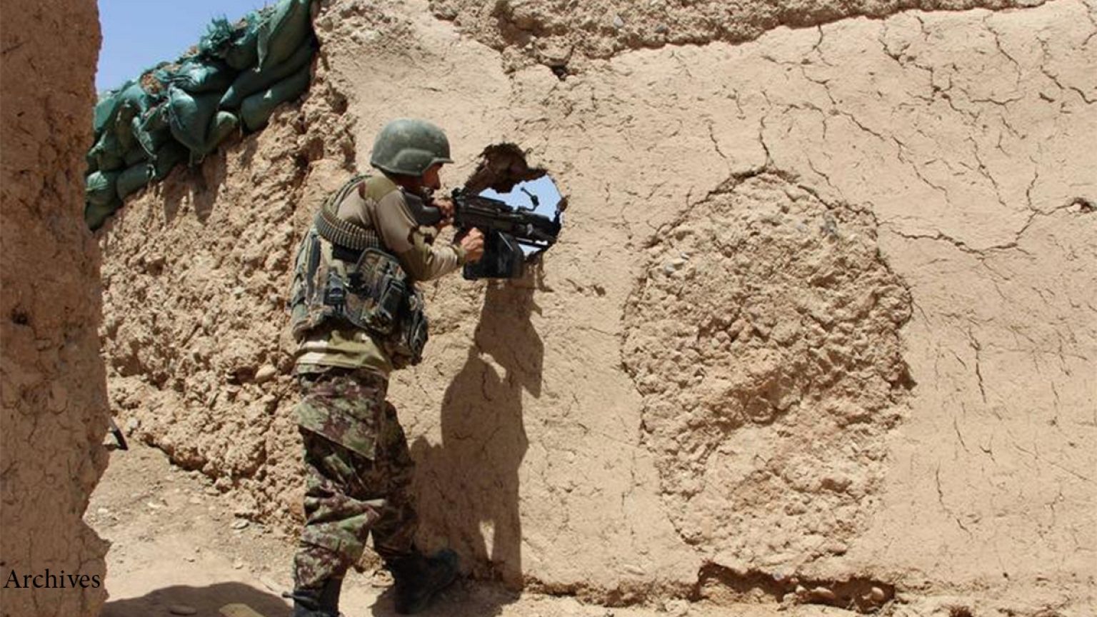 اخبار ضد و نقیض درباره تسلط طالبان بر ولسوالی خانشین هلمند