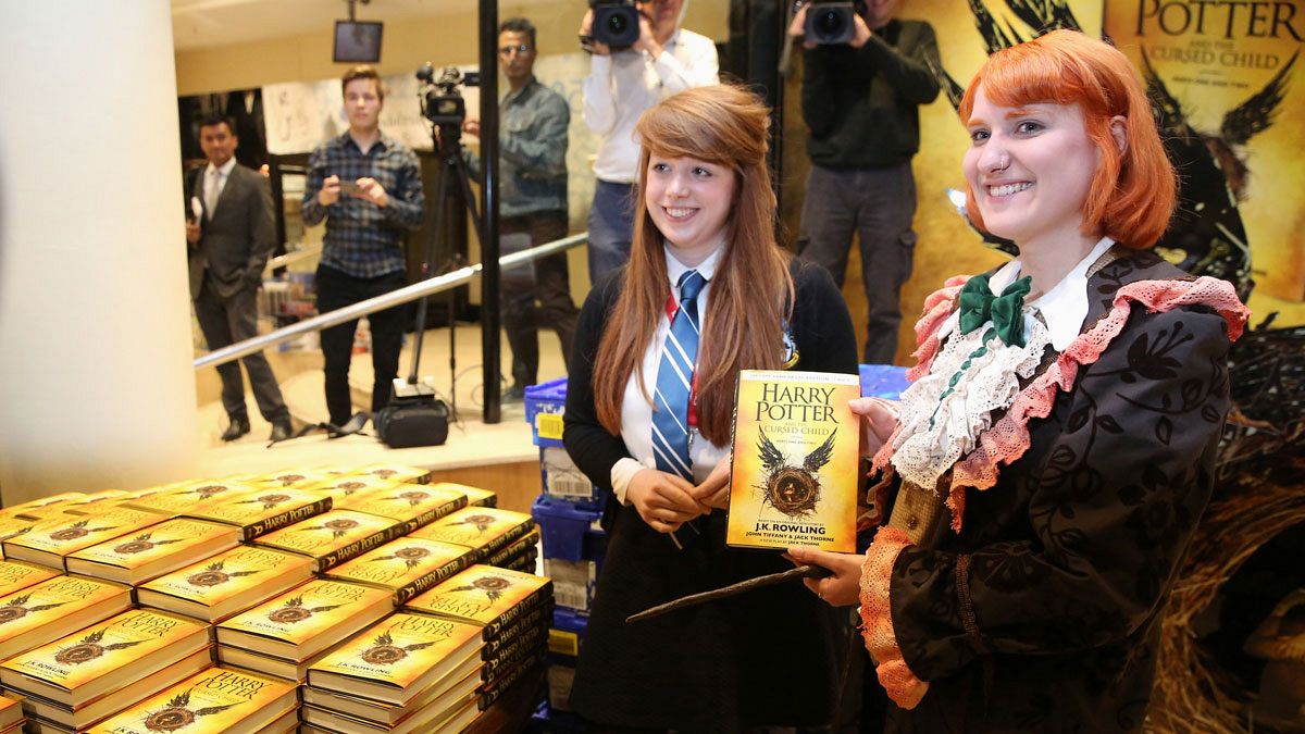 JK Rowling thanks Harry Potter fans as 'Cursed Child' script released