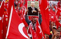 تجمع بیش از ۲۰ هزار نفر از حامیان رجب طیب اردوغان در کلن آلمان