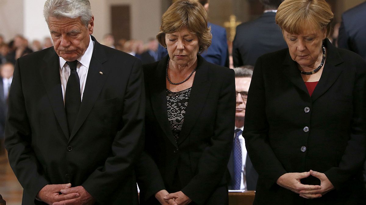 Gauck, Merkel und Seehofer bei Trauerfeiern nach Amoklauf von München