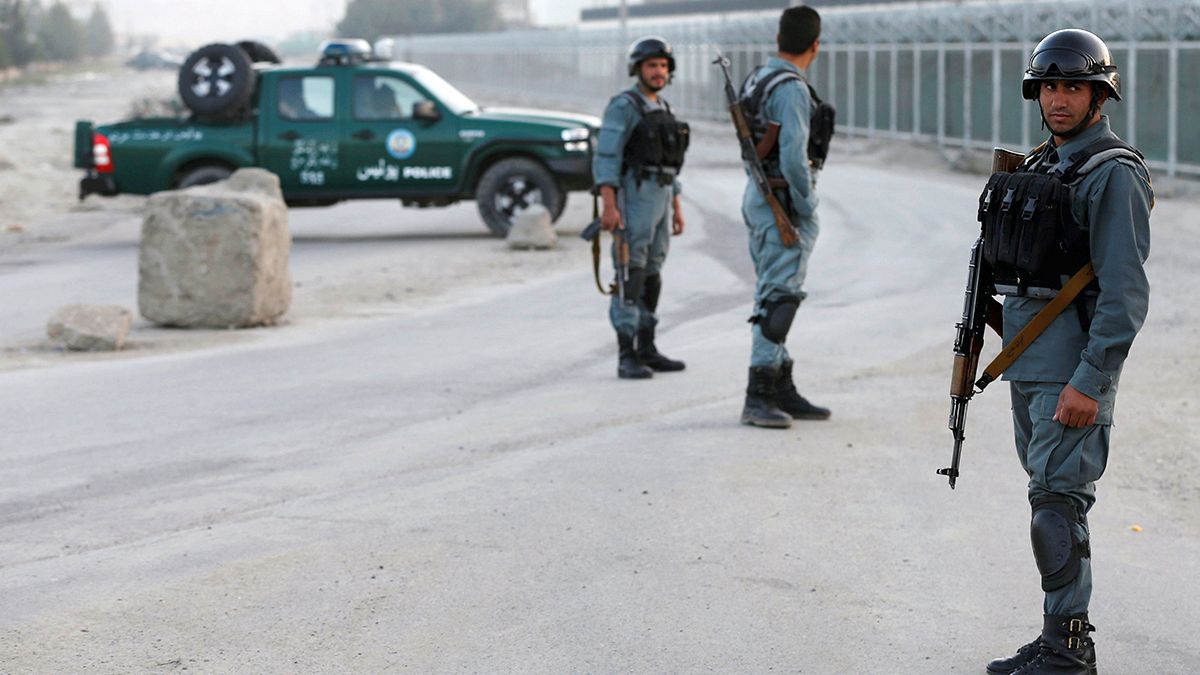 Kabil'de askeri yerleşkeye saldırı: En az dört ölü