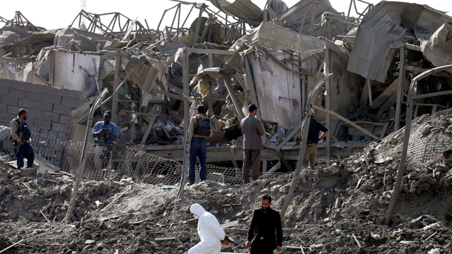Kabul: Taliban greifen Hotel in Flughafennähe an