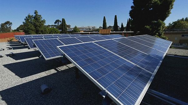 Tesla übernimmt SolarCity Tesla übernimmt SolarCity