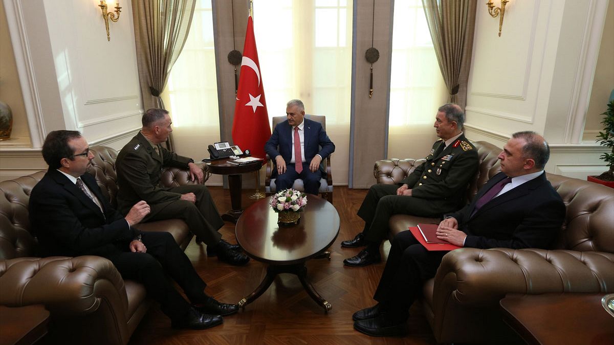 تركيا: الجنرال الأمريكي جوزيف دانفورد يدين الانقلاب الفاشل في تركيا