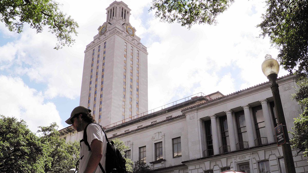 Texas to allow carrying of concealed handguns on campus