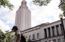 Porte de armas dissimuladas autorizado em universidades públicas do Texas