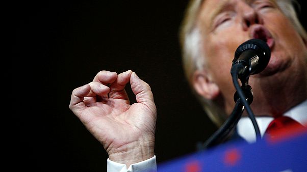 Дональд Трамп о Хиллари Клинтон: ''Она - дьявол'' Дональд Трамп о Хиллари Клинтон: ''Она - дьявол''
